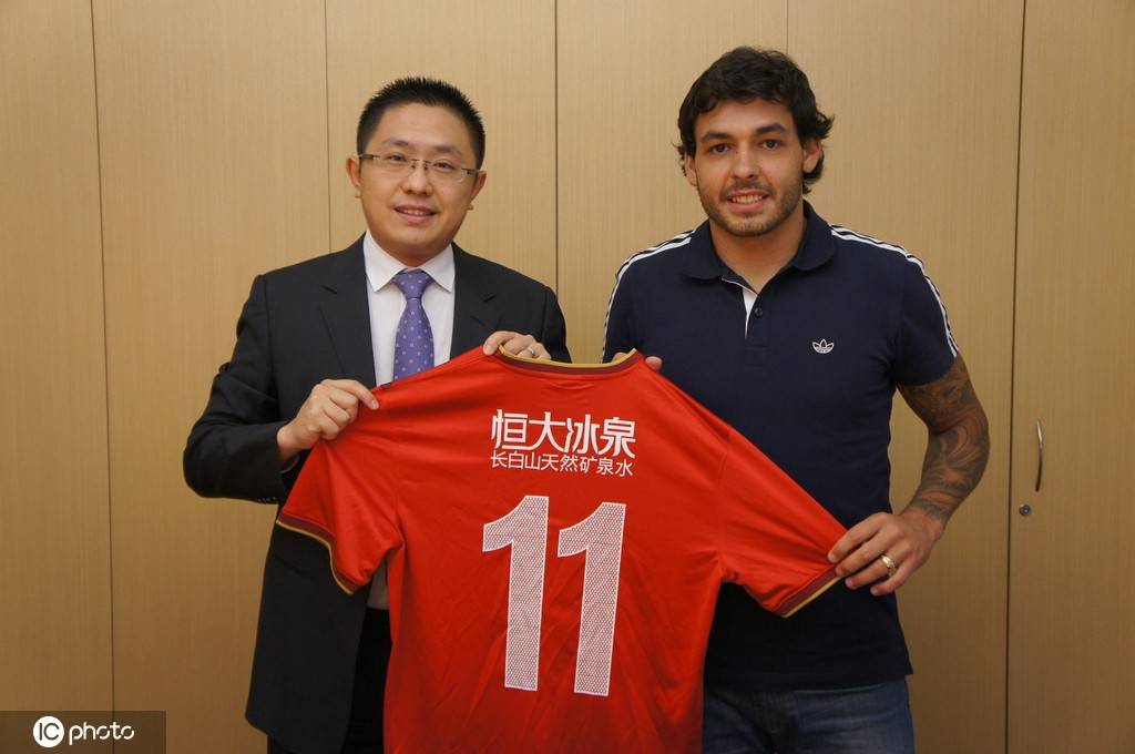 广州恒大力挫对手，积分榜领先优势大增(但不可否认的是,广州恒大在本赛季遭遇的挑战接二连三)